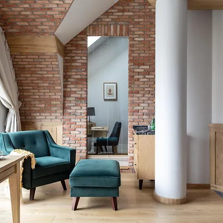 Apart Otel Cristina 4*