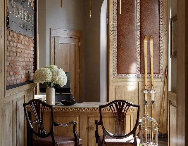 Apart Otel Cristina 4*