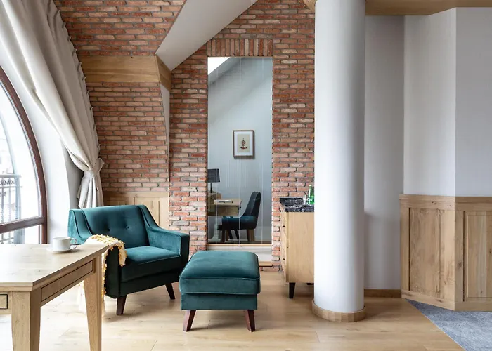 Apart Otel Cristina 4*