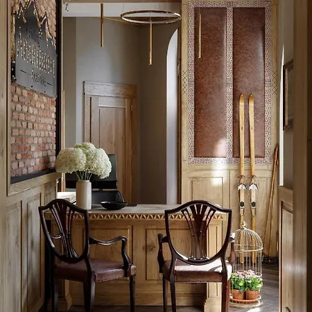 Apartmanhotel Cristina 4*