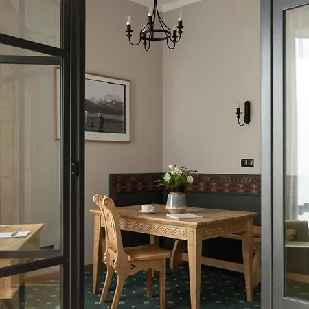 Cristina 4* 扎科帕内