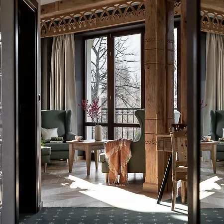 Cristina 4* 扎科帕内