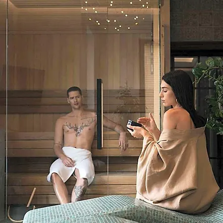 Cristina Aparthotel